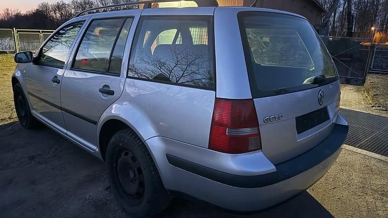 Gebraucht VW Golf IV 116 PS (85 kW) 2005 Silber Kombi