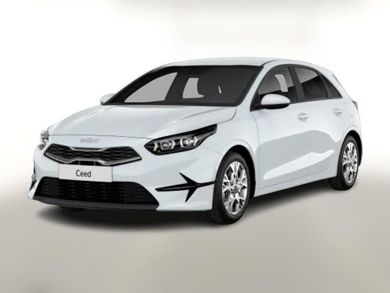Carraraweiß Neu 2025 Kia Ceed Vision Limousine | 22.206 € (Guter Preis) - Bild 1/3