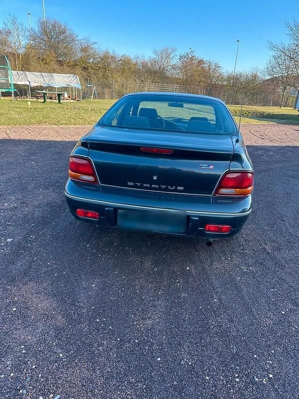 Gebraucht Chrysler Stratus 131 PS (96 kW) 1998 Schwarz Limousine