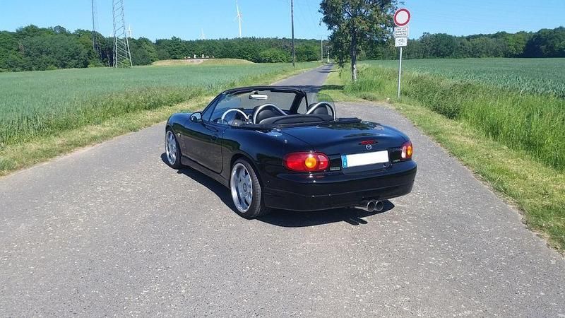 Gebraucht Mazda MX5 170 PS (125 kW) 1999 Schwarz Cabrio