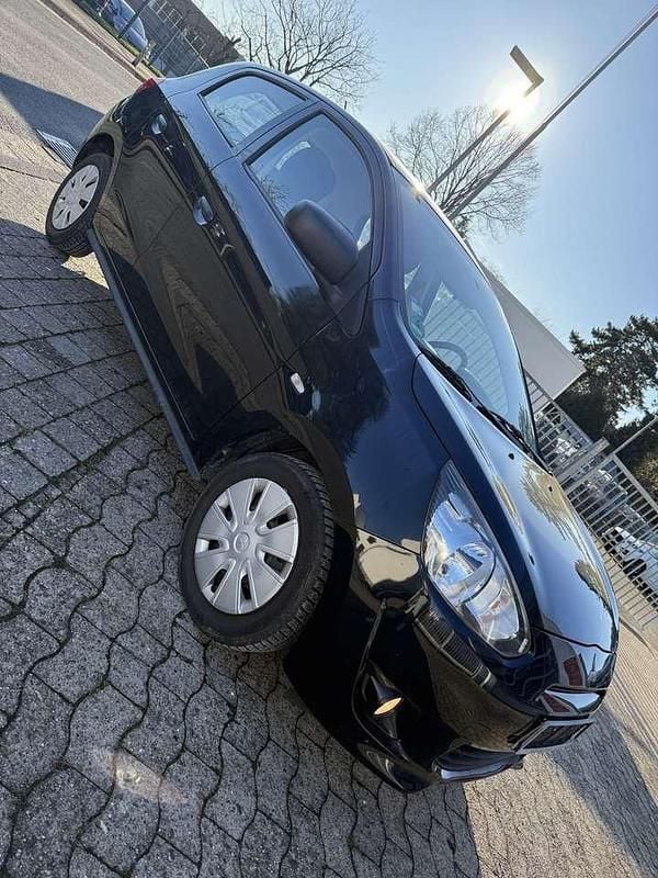 Gebraucht Mitsubishi Space Star Top 71 PS (52 kW) 2014 Schwarz Van / Kleinbus