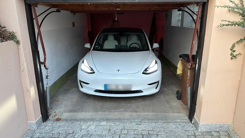 Gebraucht Tesla Model 3 326 kW (444 PS) 2019 Weiß Limousine