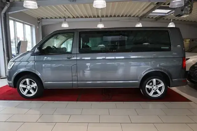 Gebraucht VW T6 Comfortline 150 PS (110 kW) 2018 Grau Van