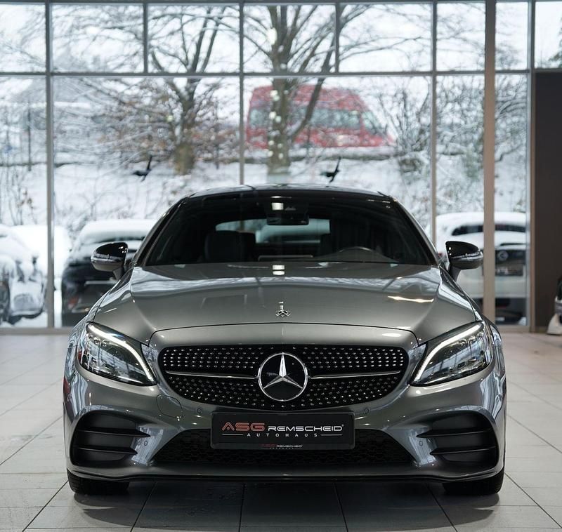 Gebraucht Mercedes C300 AMG line 259 PS (190 kW) 2019 Grau Coupé
