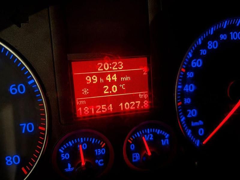 Gebraucht VW Golf IV Comfortline 102 PS (75 kW) 2005 Silber Limousine