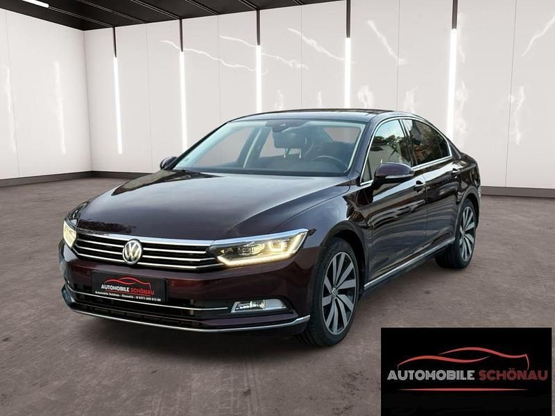Rot Gebraucht 2015 VW Passat Highline Limousine | 19.490 € (Fairer Preis) - Bild 1/4