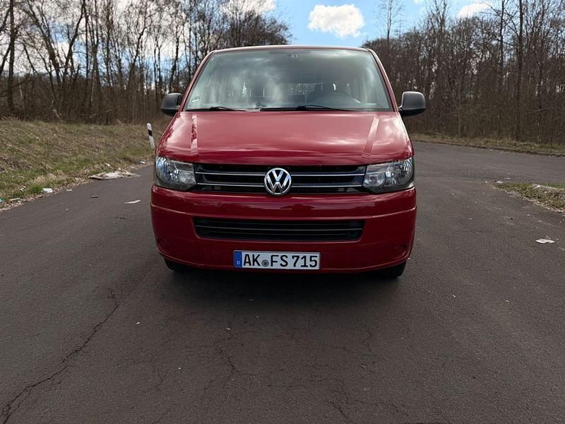 Gebraucht VW Multivan Startline 140 PS (102 kW) 2010 Rot Van / Kleinbus