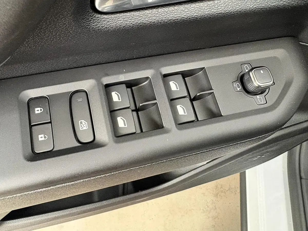 Neu Jeep Compass Altitude 145 PS (106 kW) 2026 Weiss SUV
