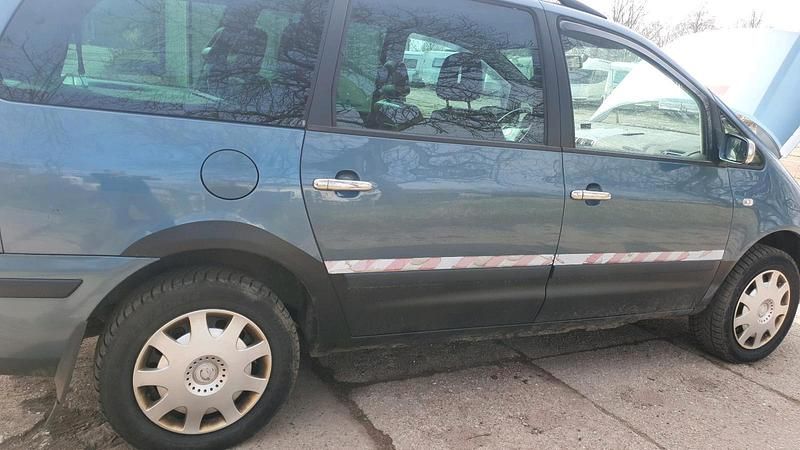 Gebraucht VW Sharan 141 PS (103 kW) 2003 Blau Van / Kleinbus