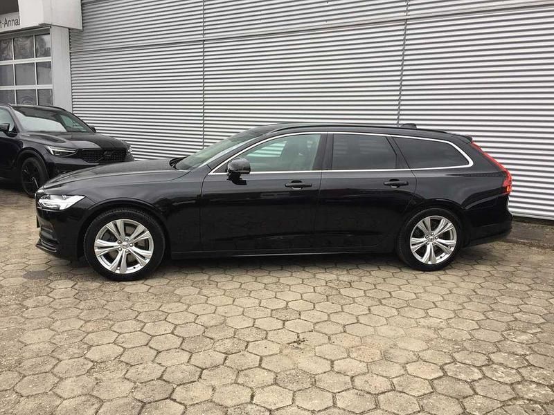 Gebraucht Volvo V90 Core 197 PS (144 kW) 2024 Schwarz Kombi
