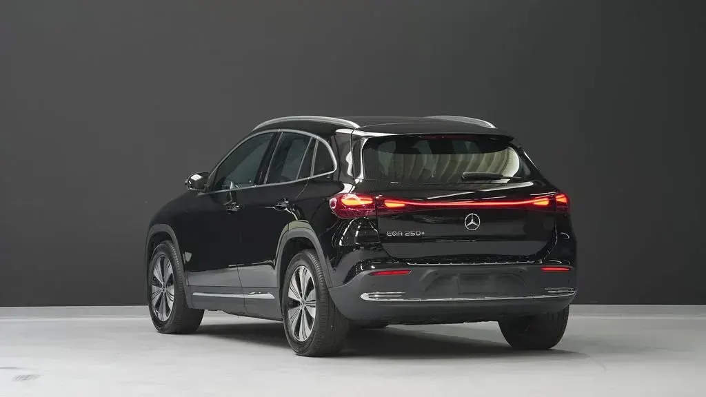 Neu Mercedes EQA250+ 139 kW (190 PS) 2026 Nachtschwarz  unilack SUV