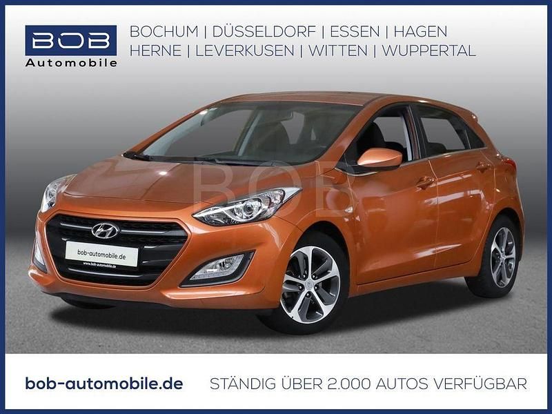 Orange caramel met (orange) Gebraucht 2016 Hyundai i30 YES! Kleinwagen | 10.990 € (Fairer Preis) - Bild 1/3