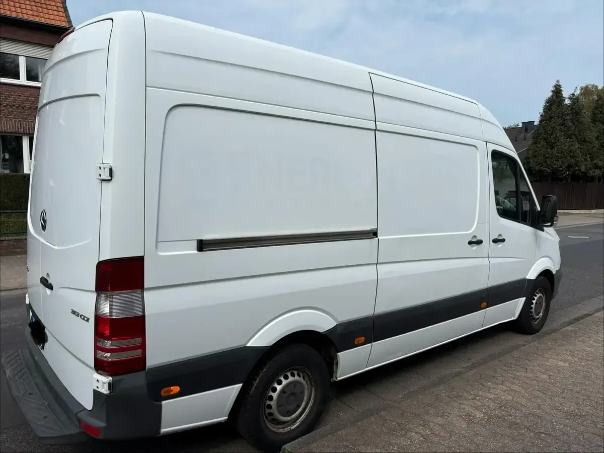 Używany Mercedes Sprinter 2014 Biały Van