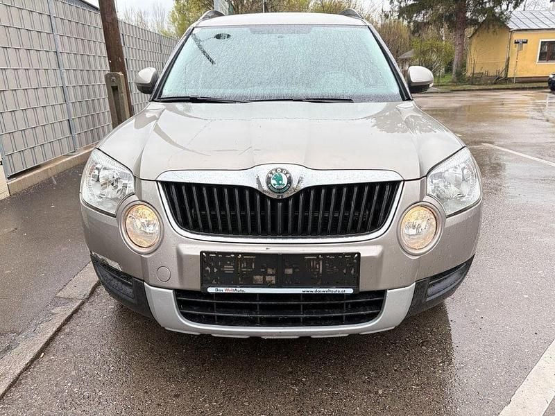 Gebraucht Skoda Yeti Ambition 110 PS (80 kW) 2011 Beige SUV