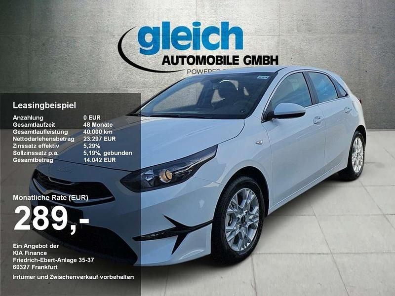 Wd casa white s Gebraucht 2025 Kia Ceed Vision Kleinwagen | 20.790 € (Fairer Preis) - Bild 1/4