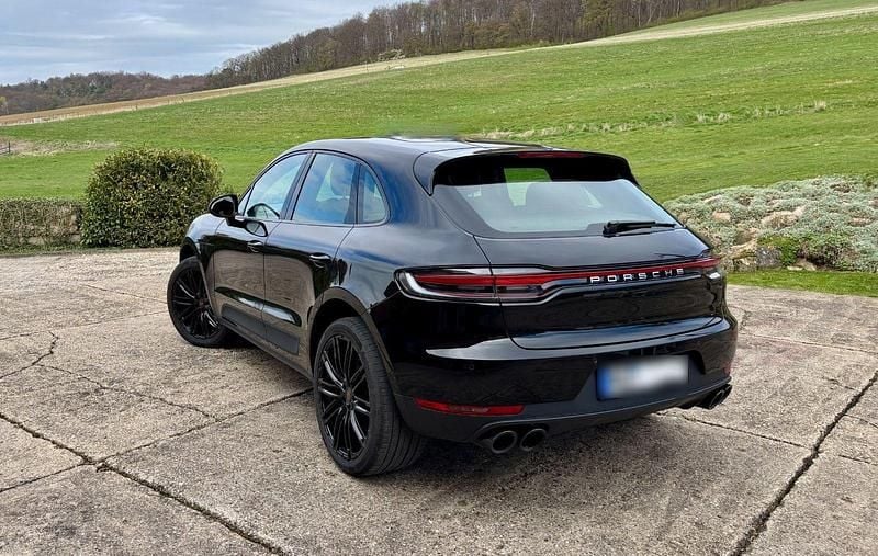 Second-hand Porsche Macan 252 CP (185 kW) 2019 Negru SUV
