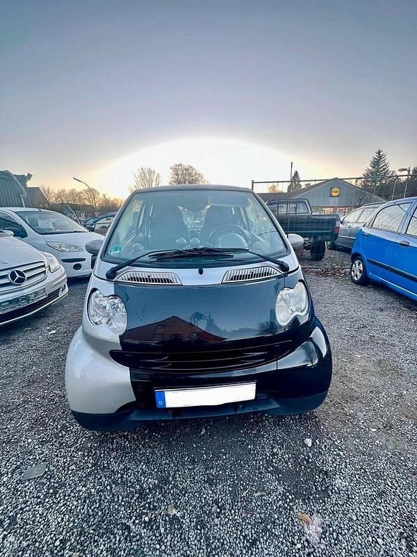 Silber Gebraucht 2006 Smart ForTwo Coupé Coupé | 2.490 € - Bild 1/4