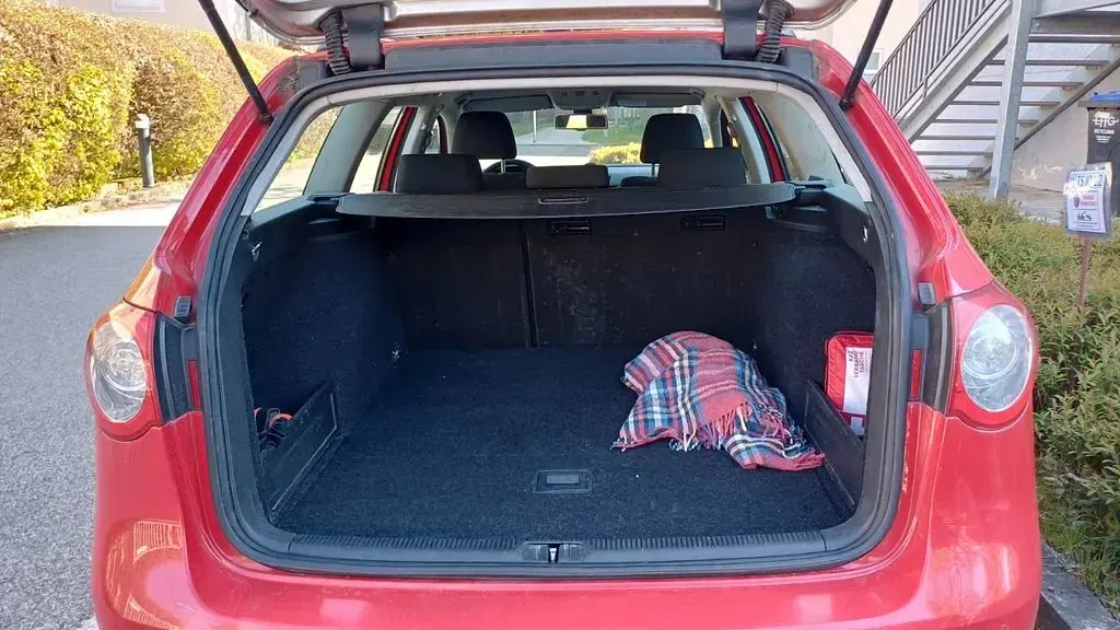 Gebraucht VW Passat 140 PS (102 kW) 2010 Rot Kombi