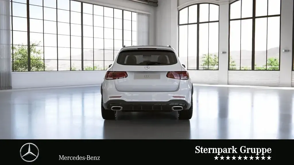 Gebraucht Mercedes GLC200 AMG 197 PS (144 kW) 2022 Weiß SUV