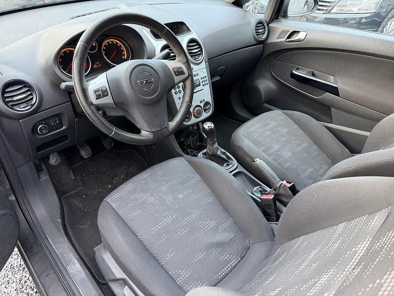 Gebraucht Opel Corsa Satellite 87 PS (63 kW) 2012 Grau Kleinwagen