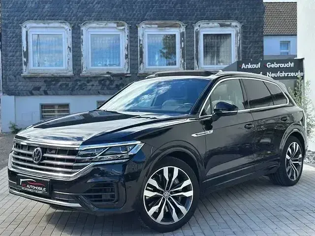 Gebraucht VW Touareg Elegance 422 PS (310 kW) 2019 Deep black perleffekt SUV