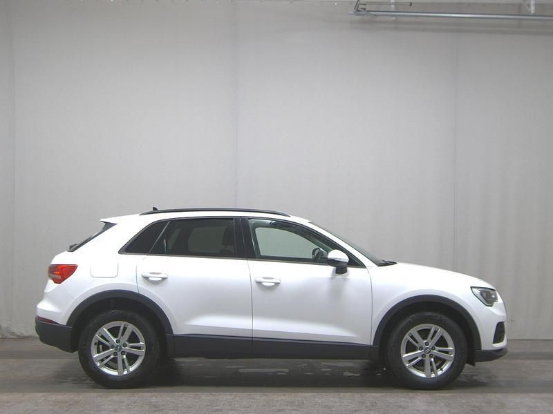 Weiss Gebraucht 2019 Audi Q3 Advanced SUV | 20.980 € (Fairer Preis) - Bild 1/4