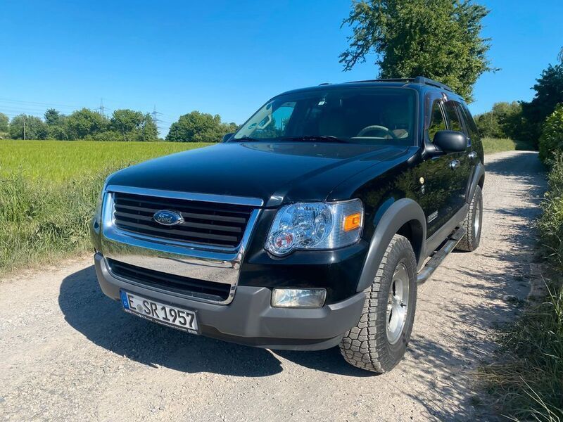 Schwarz Gebraucht 2006 Ford Explorer SUV | 9.800 € (Teuer) - Bild 1/4
