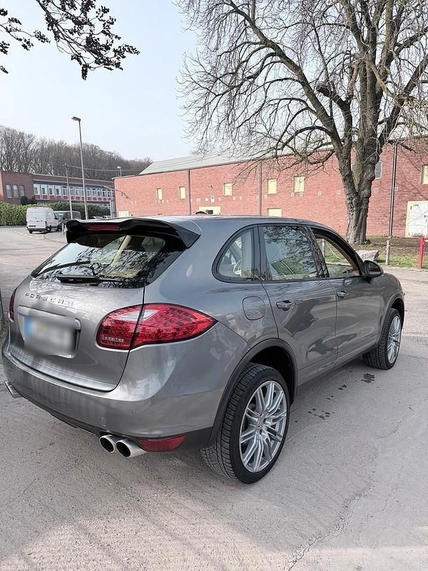 Gebraucht Porsche Cayenne 400 PS (294 kW) 2013 Silber SUV