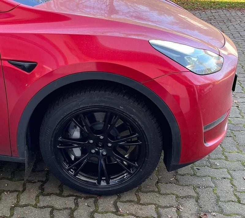 Gebraucht Tesla Model Y 378 kW (514 PS) 2023 Rot SUV