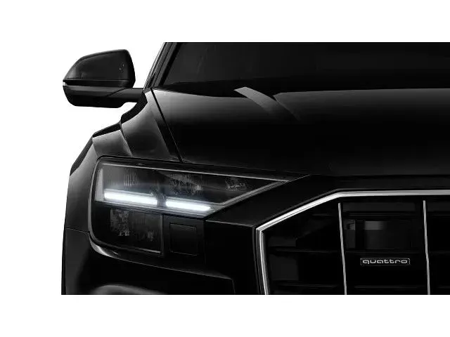 Gebraucht Audi Q8 Basis 340 PS (250 kW) 2023 Mythosschwarz metallic (metallic) SUV