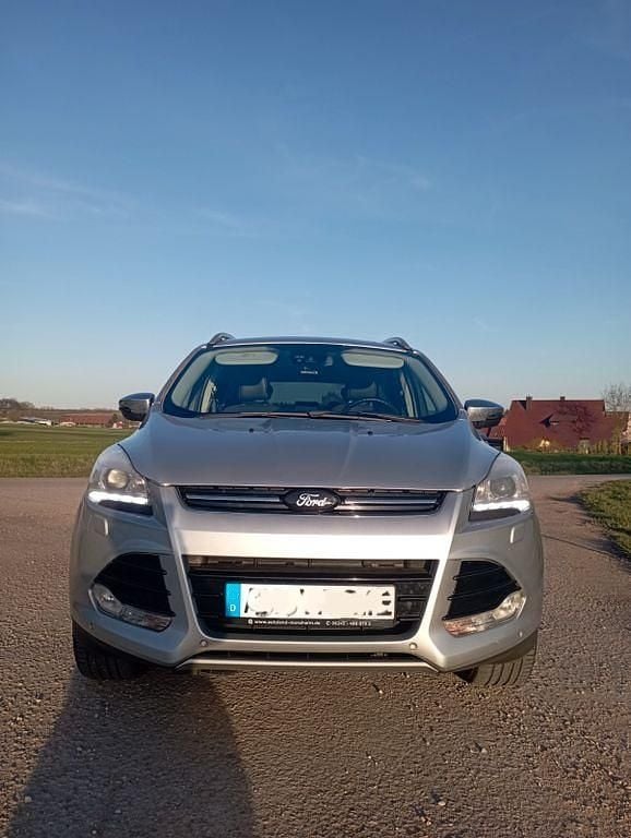 Second-hand Ford Kuga 140 CP (102 kW) 2013 Gri SUV