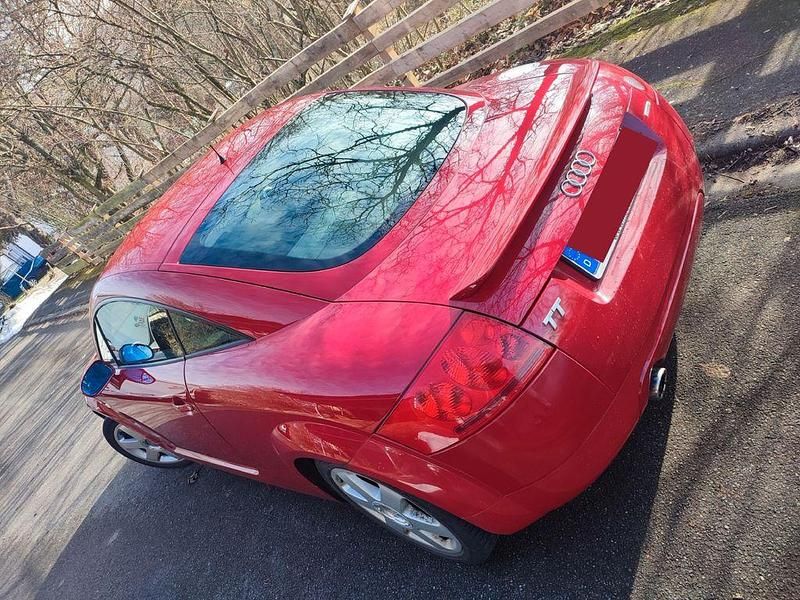 Gebraucht Audi TT Sport 179 PS (131 kW) 2000 Rot Coupé