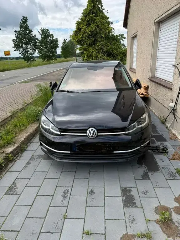 Gebraucht VW Golf VII Join 116 PS (85 kW) 2018 Schwarz Limousine