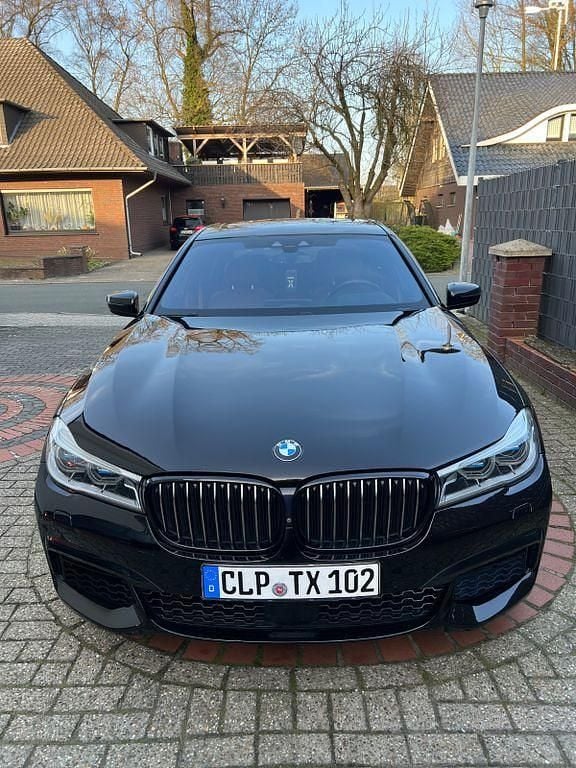 Gebraucht BMW 750L Performance 400 PS (294 kW) 2017 Schwarz Limousine