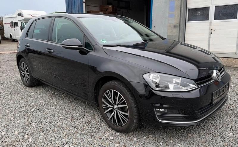 Gebraucht VW Golf VII Allstar 86 PS (63 kW) 2016 Schwarz Kleinwagen