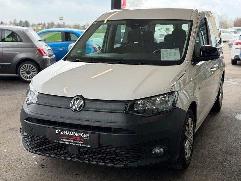Second-hand VW Caddy 122 CP (89 kW) 2022 Alb Monovolum