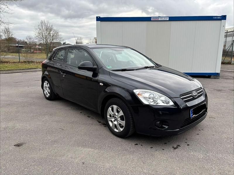 Gebraucht Kia ProCeed Edition 7 90 PS (66 kW) 2009 Schwarz Kleinwagen