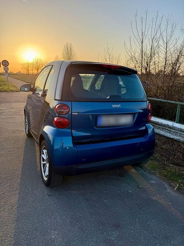 Gebraucht Smart ForTwo Coupé 61 PS (44 kW) 2008 Blau Coupé
