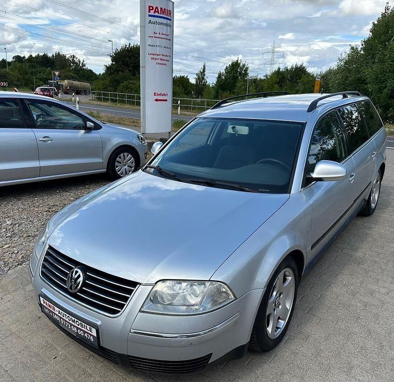 Silber Gebraucht 2004 VW Passat Comfortline Kombi | 1.490 € (Fairer Preis) - Bild 1/4