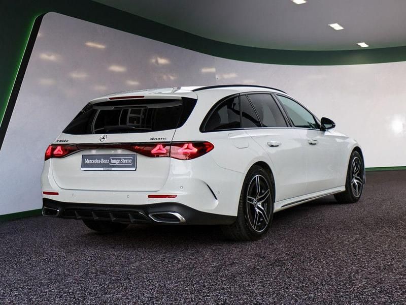 Gebraucht Mercedes E450 Advanced Plus 367 PS (269 kW) 2025 Weiss / opalithweiß Kombi