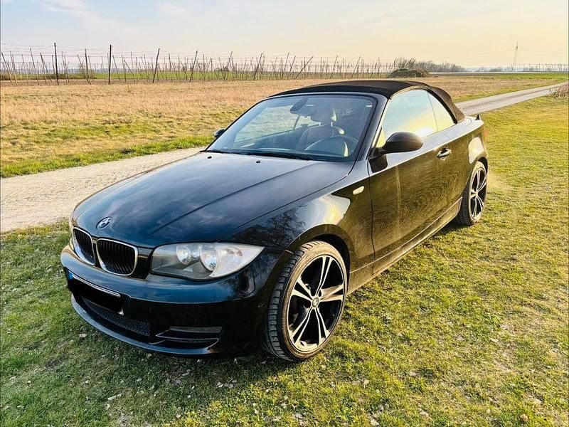 Gebraucht BMW 118 Cabriolet 143 PS (105 kW) 2009 Schwarz Cabrio