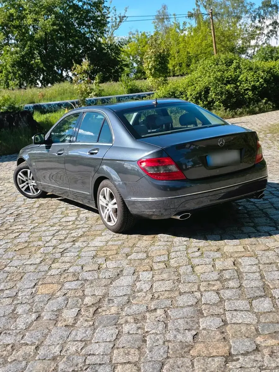 Gebraucht Mercedes C230 204 PS (150 kW) 2009 Grau Limousine