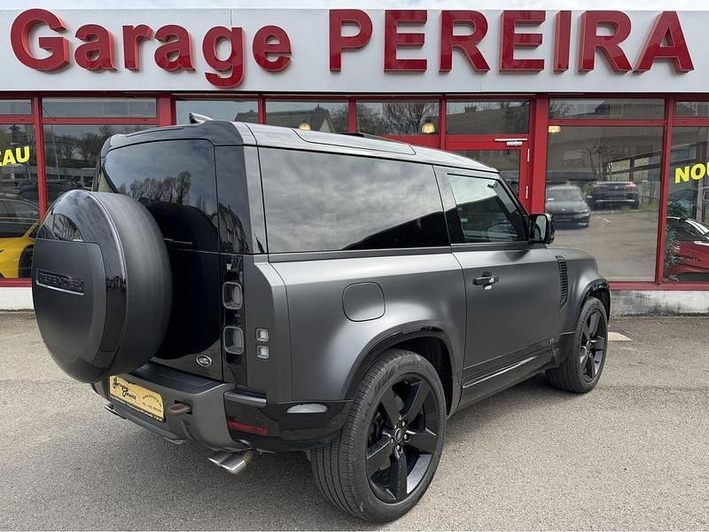 Gebraucht Land Rover Defender 525 PS (386 kW) 2023 Grau SUV