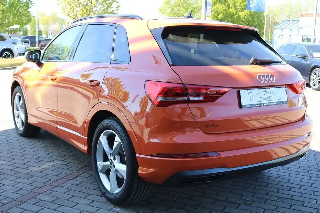 Gebraucht Audi Q3 Advanced Plus 150 PS (110 kW) 2023 Orange SUV