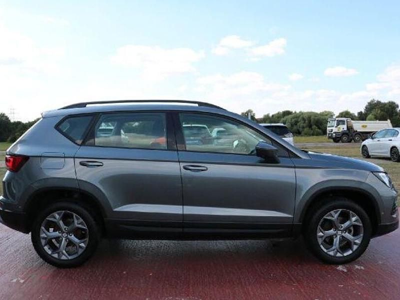 Gebraucht Seat Ateca Style 150 PS (110 kW) 2024 Grau SUV
