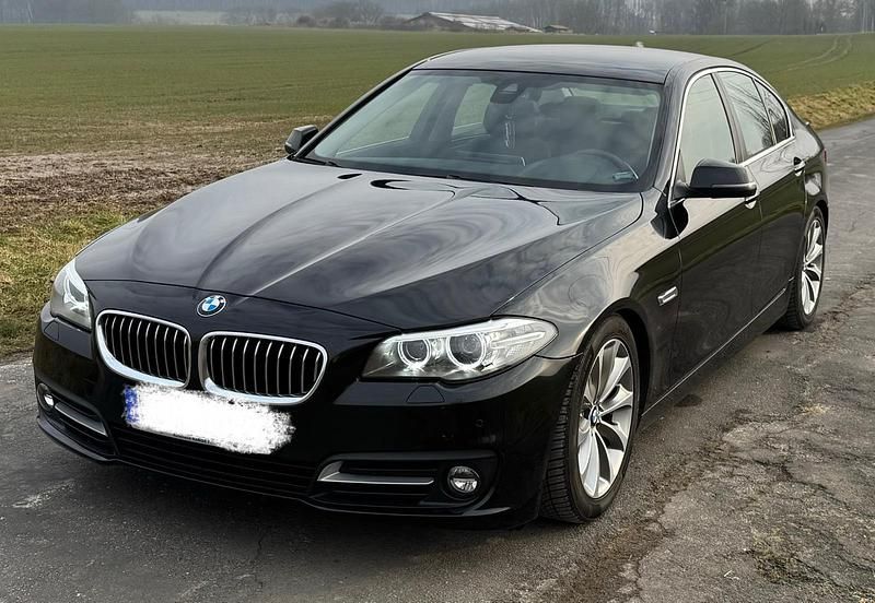 Schwarz Gebraucht 2015 BMW 520 Limousine | 19.000 € (Fairer Preis) - Bild 1/4