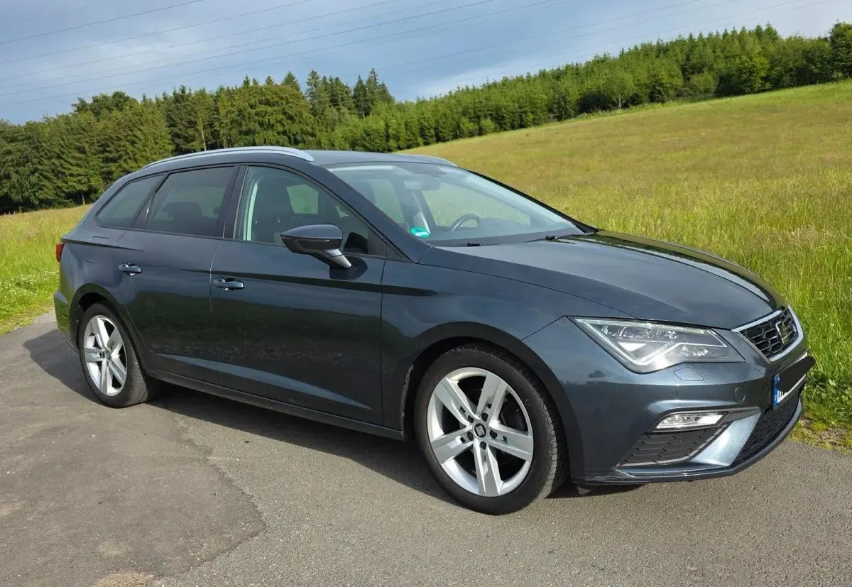 Gebraucht Seat Leon ST FR 131 PS (96 kW) 2019 Grau Kombi