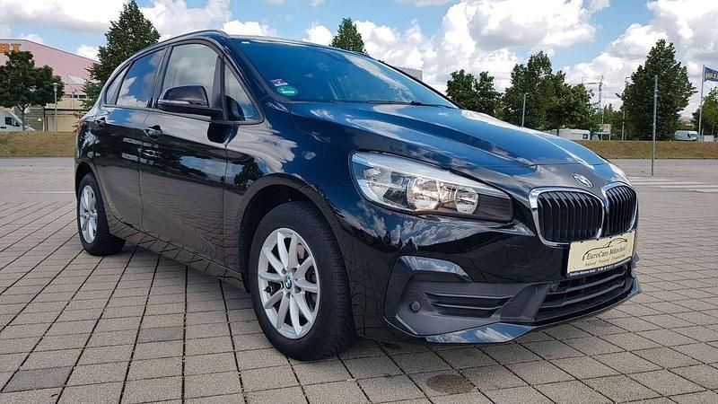 Schwarz ii Gebraucht 2018 BMW 218 Van / Kleinbus | 14.350 € (Guter Preis) - Bild 1/4