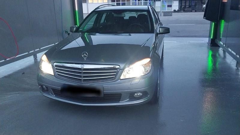 Gebraucht Mercedes C200 184 PS (135 kW) 2010 Grau Kombi