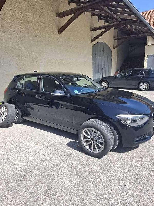Gebraucht BMW 116 116 PS (85 kW) 2014 Schwarz Kleinwagen